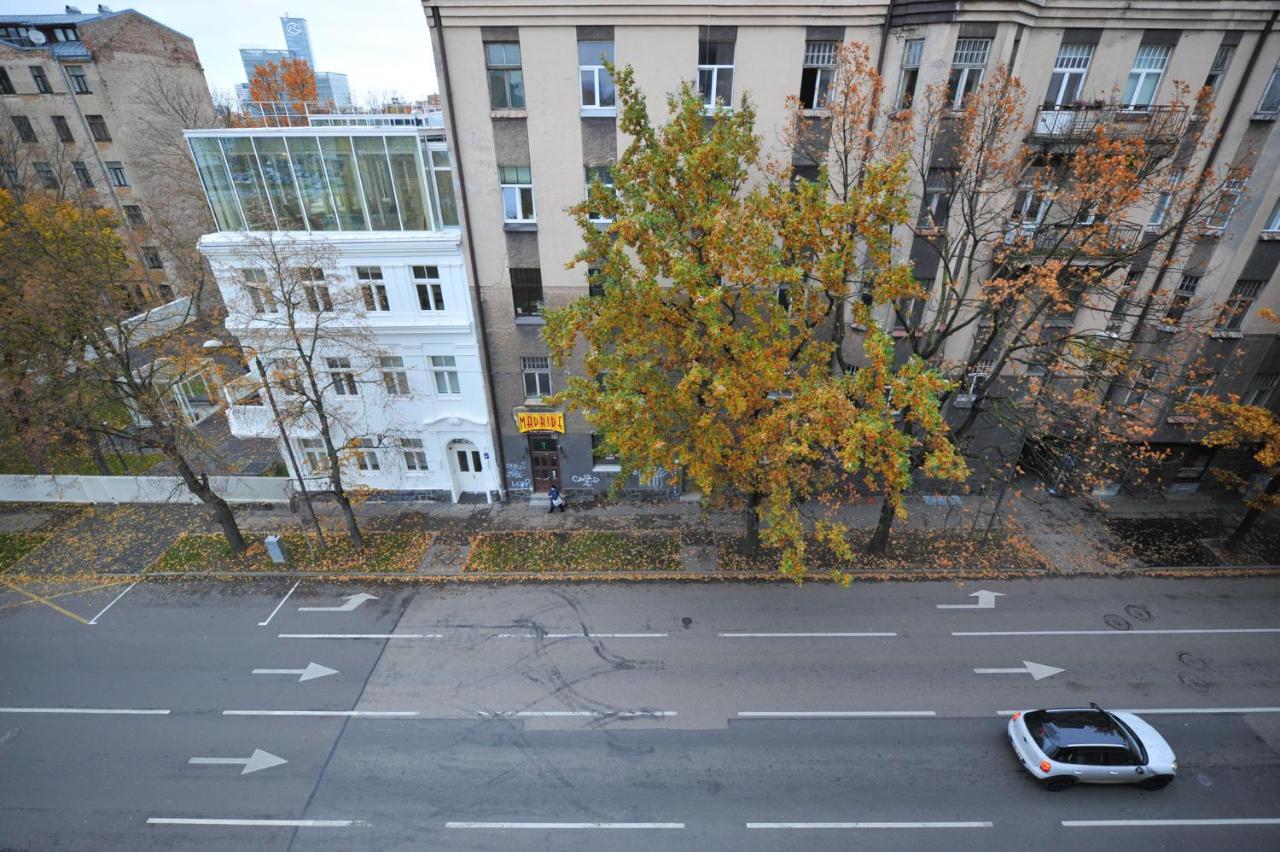 Central Comfort At Hanzas Residence, Stay Near Cafes, Bars, Museums & Esplanade Рига Екстериор снимка